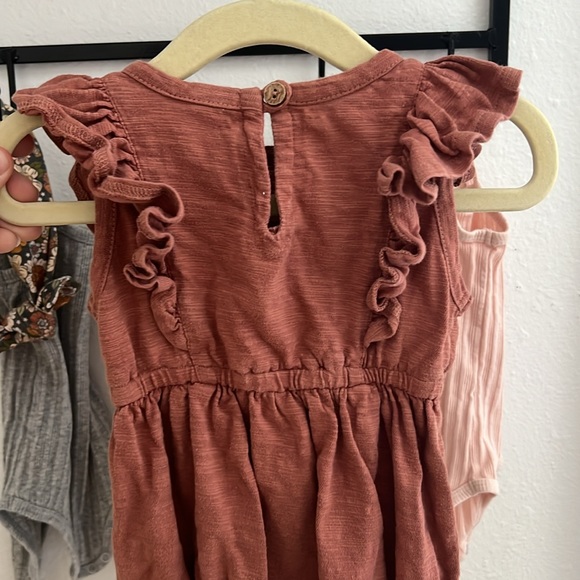 City Mouse flutter sleeve bubble 9-12m - Picture 3 of 4